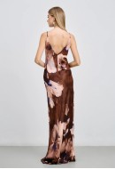 Φόρεμα maxi floral με λεπτή τιράντα Φόρεμα maxi floral με λεπτή τιράντα