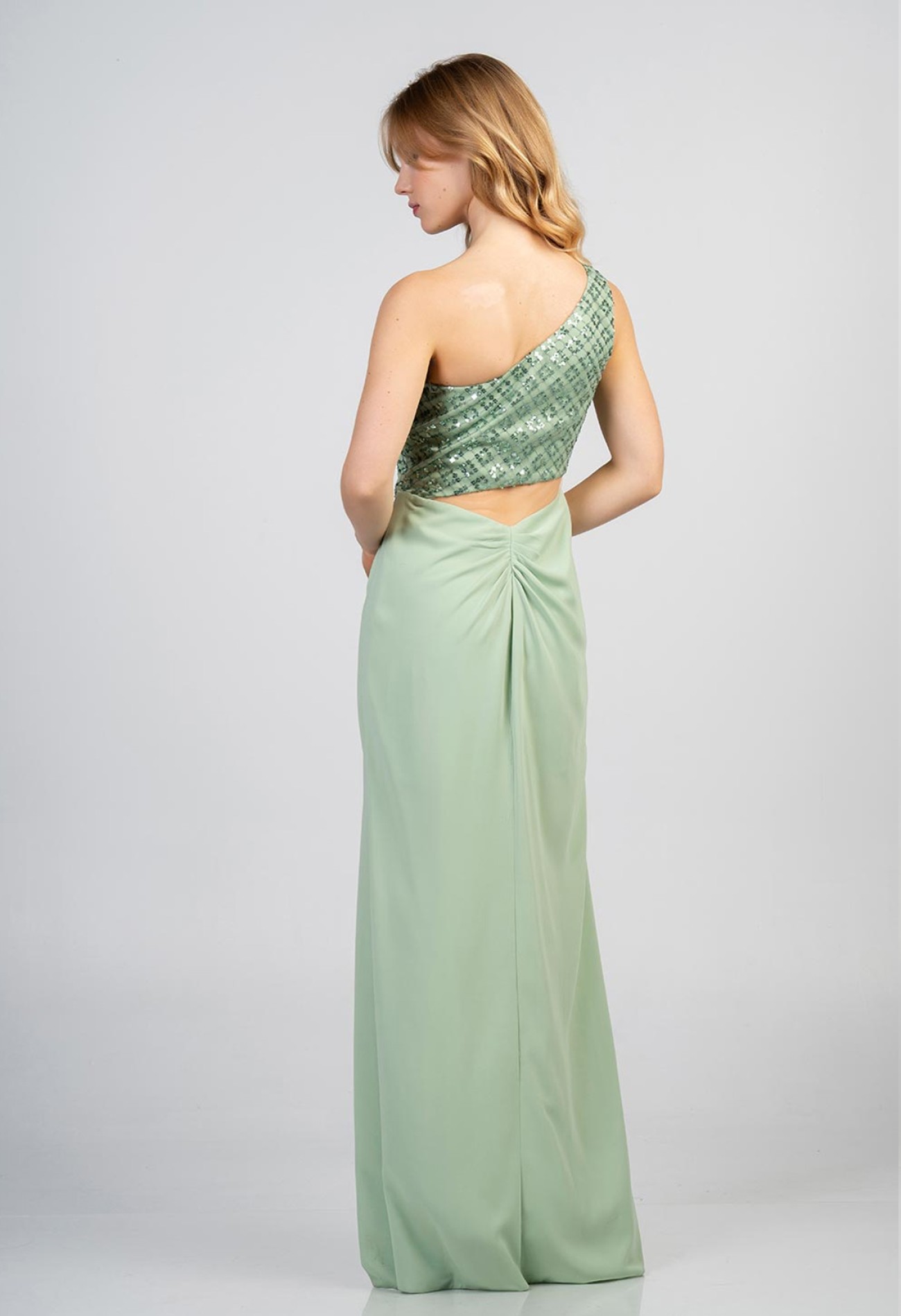 Φόρεμα maxi,με παγιέτα στο μπούστο και σχέδιο cut-out Φόρεμα maxi,με παγιέτα στο μπούστο και σχέδιο cut-out