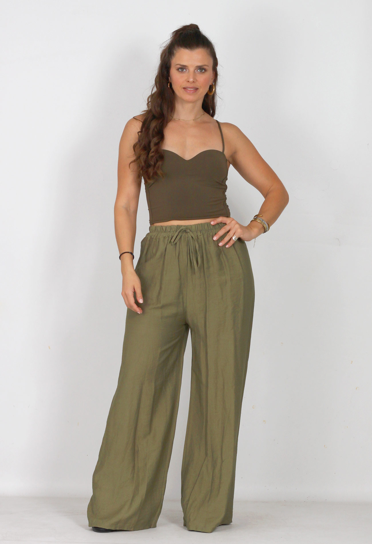 Μπλούζα crop top με λεπτές τιράντες