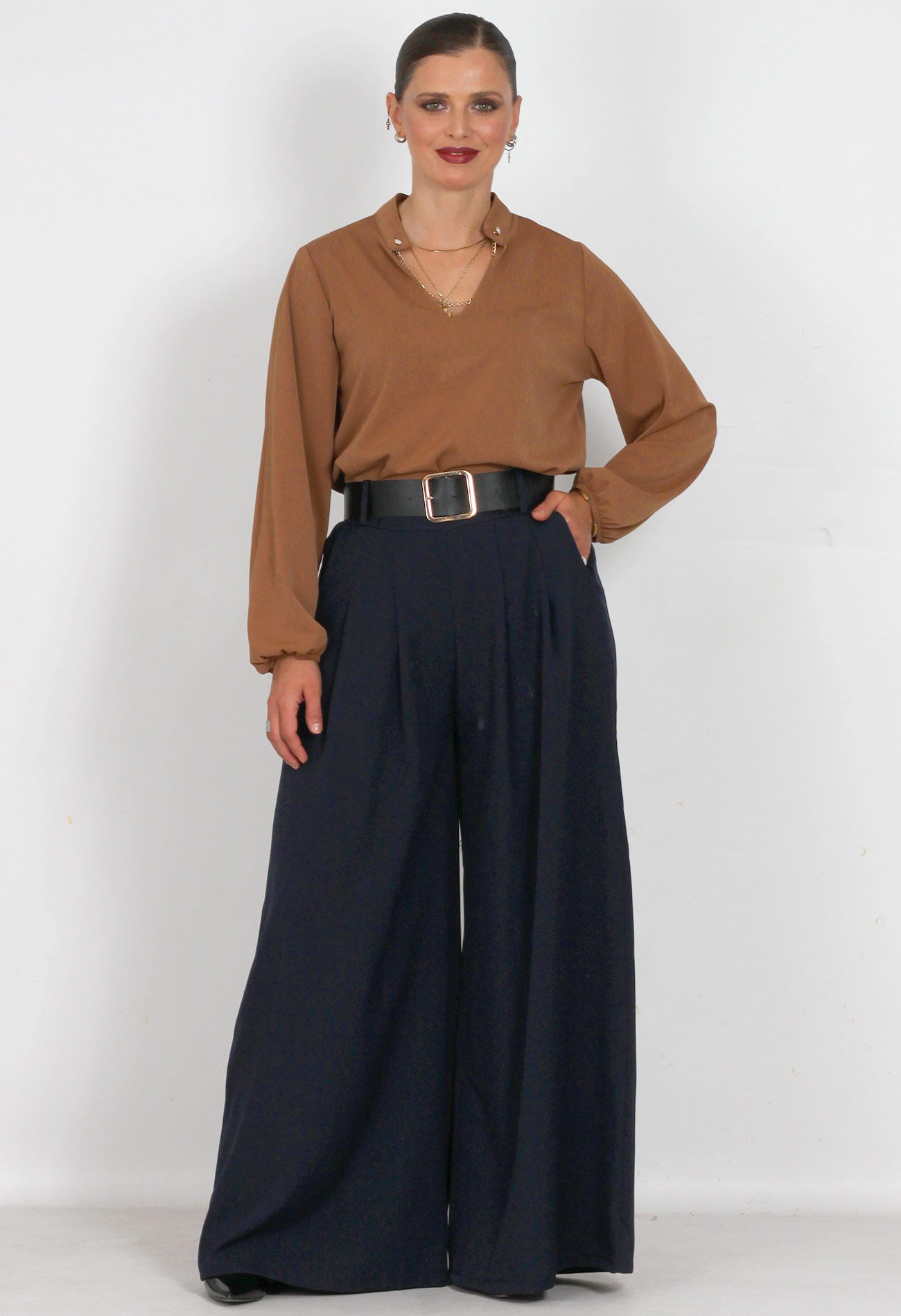 Παντελόνι super wide leg με πιέτες και ζώνη